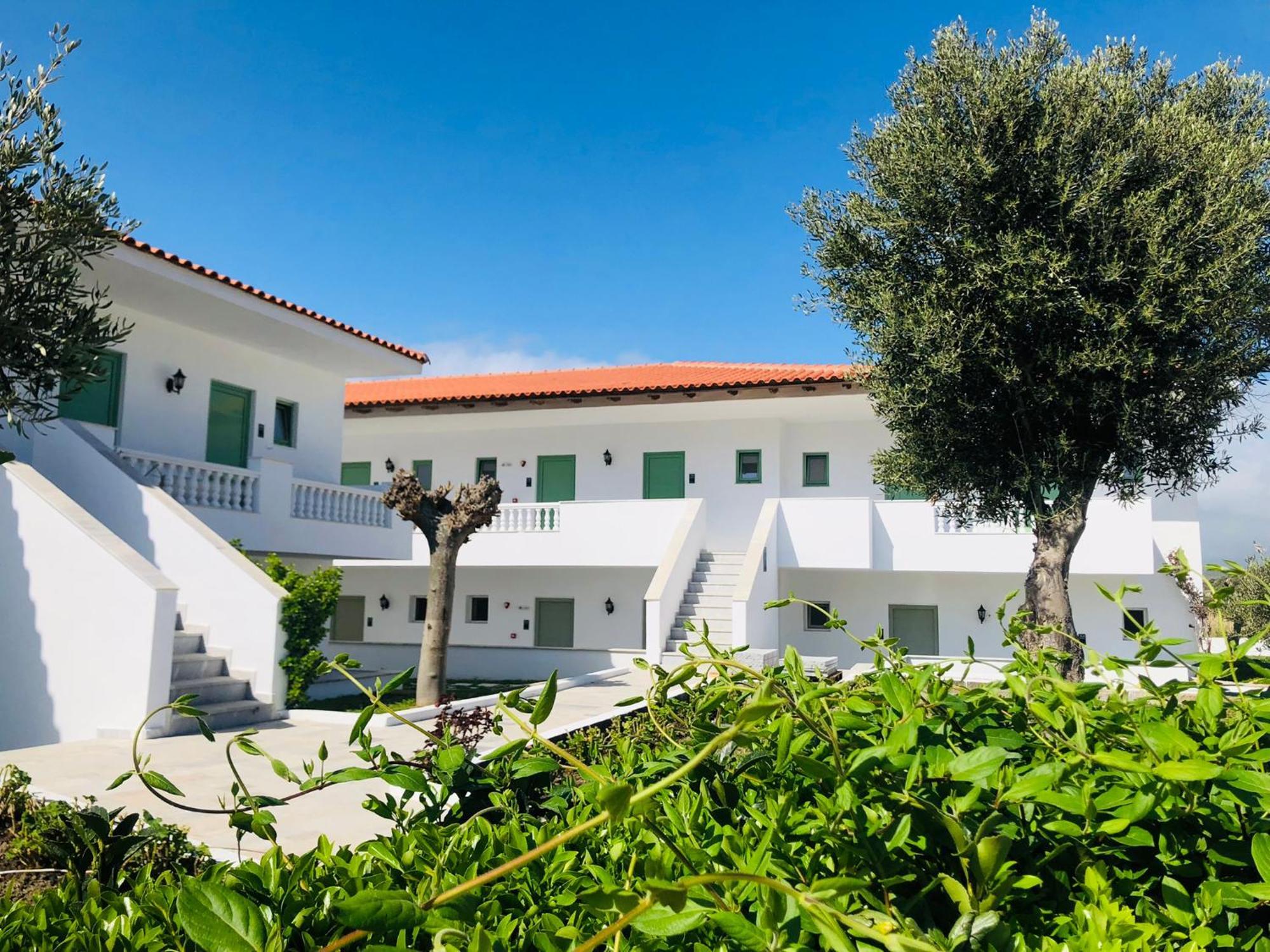 Sirenes Beach Resort Samos Town Exterior photo